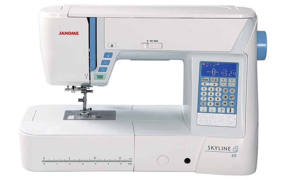 Janome Skyline S5 Sewing Machine, FREE SHIPPING // Birthday Gift // Graduation Gift // Wedding